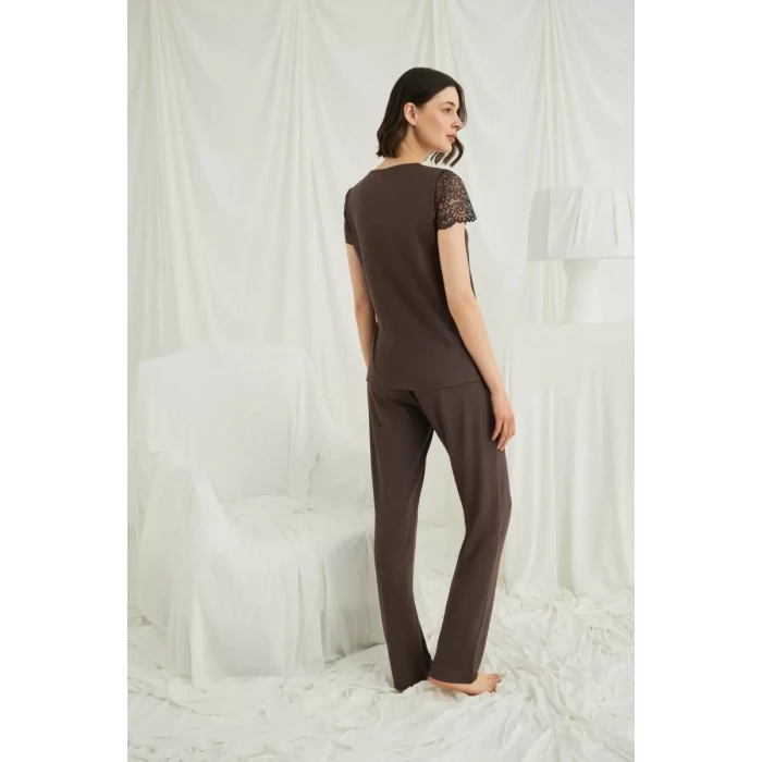 Kısa Kollu Ve Dantelli V Yaka Pijama Takımı