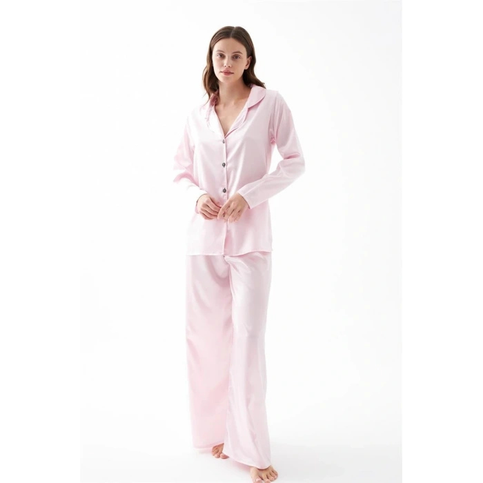 Moda Kadın Pembe Oversize Saten Pijama Takımı – Rahat Kesim Şık Ev Giyim Seti