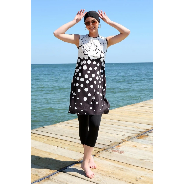 Moda Sıfır Kol Puanlı Yarım Tesettür Mayo Siyah Peyaz Puantiye