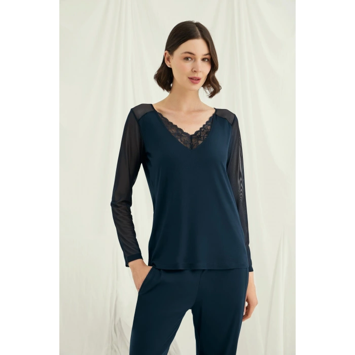 Sırt Dekolteli Uzun Kollu Tüllü Ve Dantelli Pijama Takımı