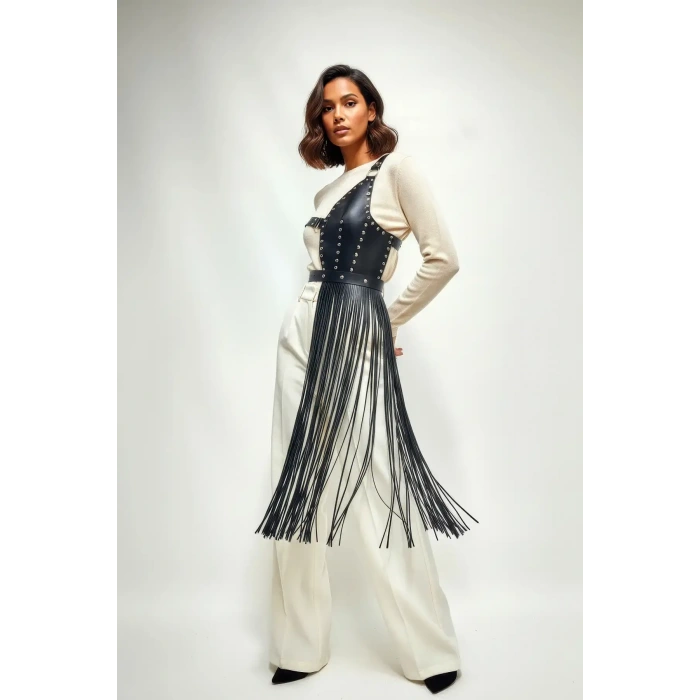 Siyah Etek Deri Zımbalı Asimetrik Püsküllü - Brf1014