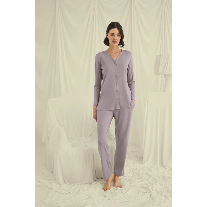 Uzun Kollu Düğmeli V Yaka Pijama Takımı