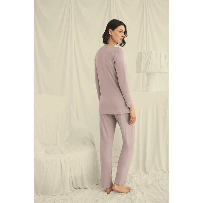 Uzun Kollu Düğmeli V Yaka Pijama Takımı