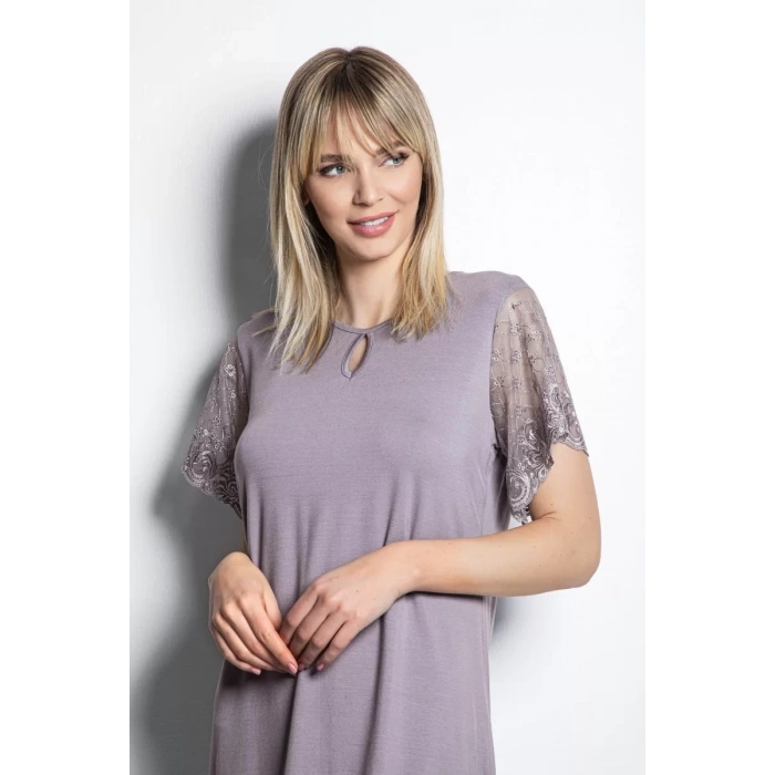 Yakası Detaylı Brode Dantelli Pijama Takımı