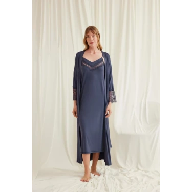 Dekolteli Yakası Ve Kolu Dantelli Sabahlık Takımı