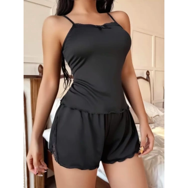 Kadın Yırtmaç Detaylı Şortlu Pijama Takımı Rahat Ve Şık Ev Giyim Seti