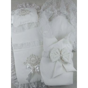 Yenidoğan Bambu Taç Nakışlı Kundaklı Trilüks 3lü Alt Açma Seti Ekru