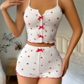 Beyaz Fiyonk Desenli Kalpli Askılı Şortlu Pijama Takım
