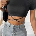 Kadın Siyah Yarım Kol Çapraz Bağlamalı Crop Top Bluz