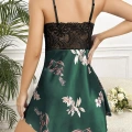 Özel Tasarım Çiçek Desenli İnce Askılı Dantel İşlemeli Yeşil Mini Saten Gecelik