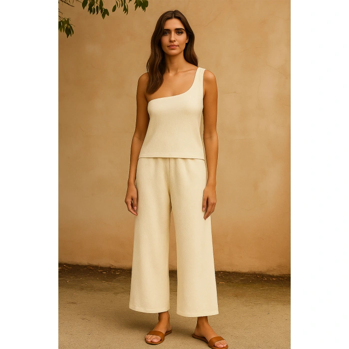 Kadın Beyaz Tek Omuzlu Şık Bluz & Geniş Paça Pantolon İkili Takım