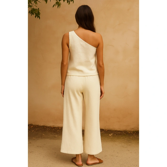 Kadın Beyaz Tek Omuzlu Şık Bluz & Geniş Paça Pantolon İkili Takım