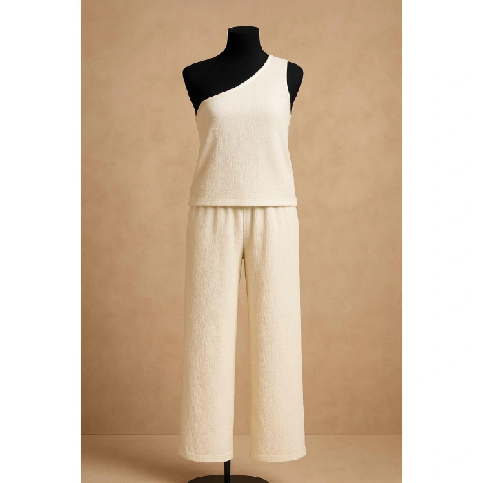 Kadın Beyaz Tek Omuzlu Şık Bluz & Geniş Paça Pantolon İkili Takım