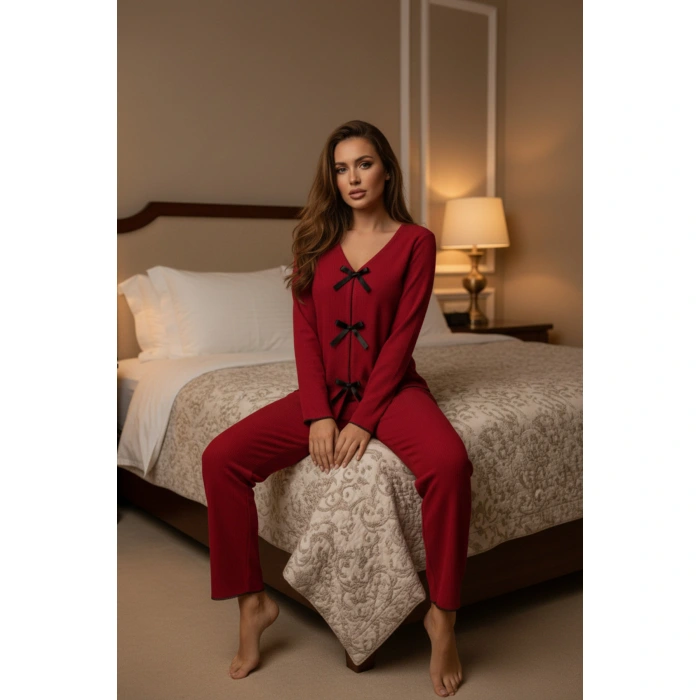 Kadın Bordo Fiyonklu İç Çamaşırı Ve Uzun Kollu V Yaka Pijama Takımı 4lü Set