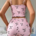 Pembe Fiyonklu Askılı Şortlu Kadın Pijama Takımı, Yumuşak Kumaş, Şık Detaylar,yazlık Kadın Pijama