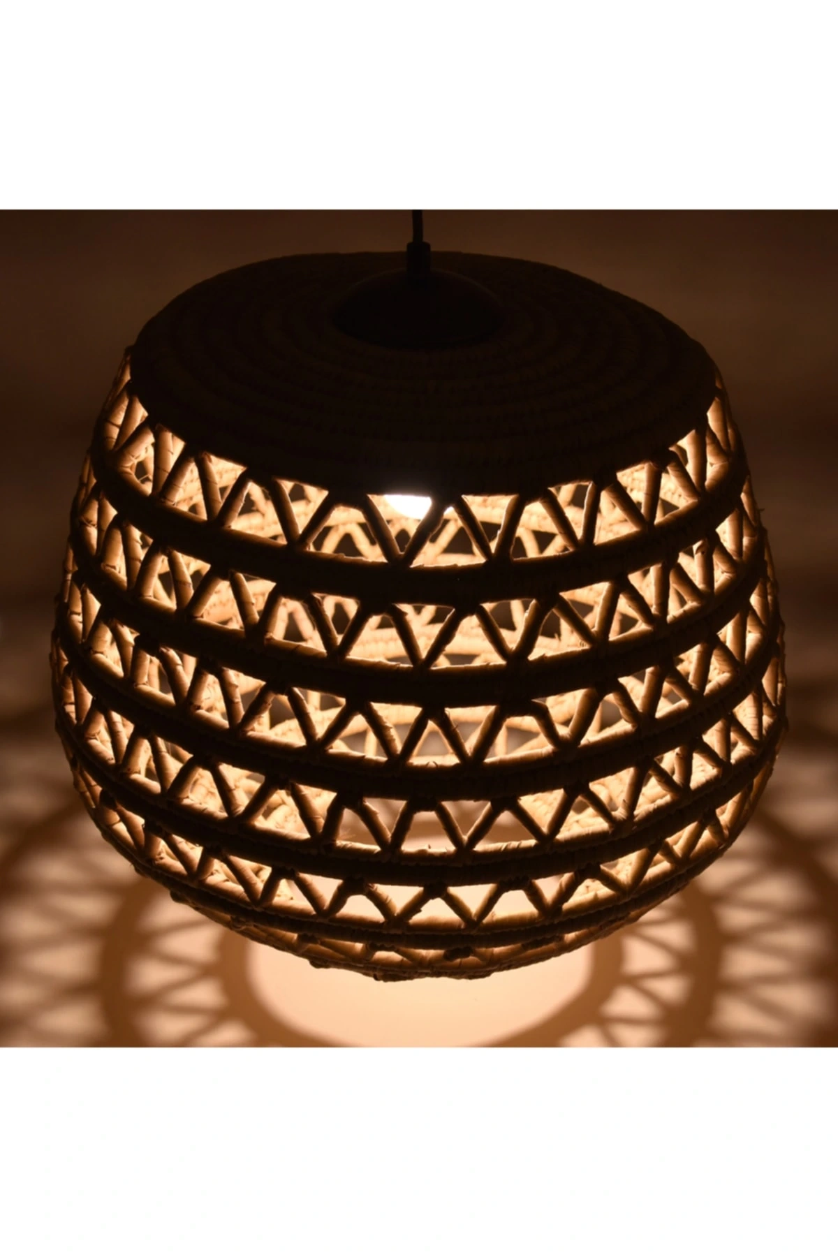 Issa Hasır Tavan Aydınlatma