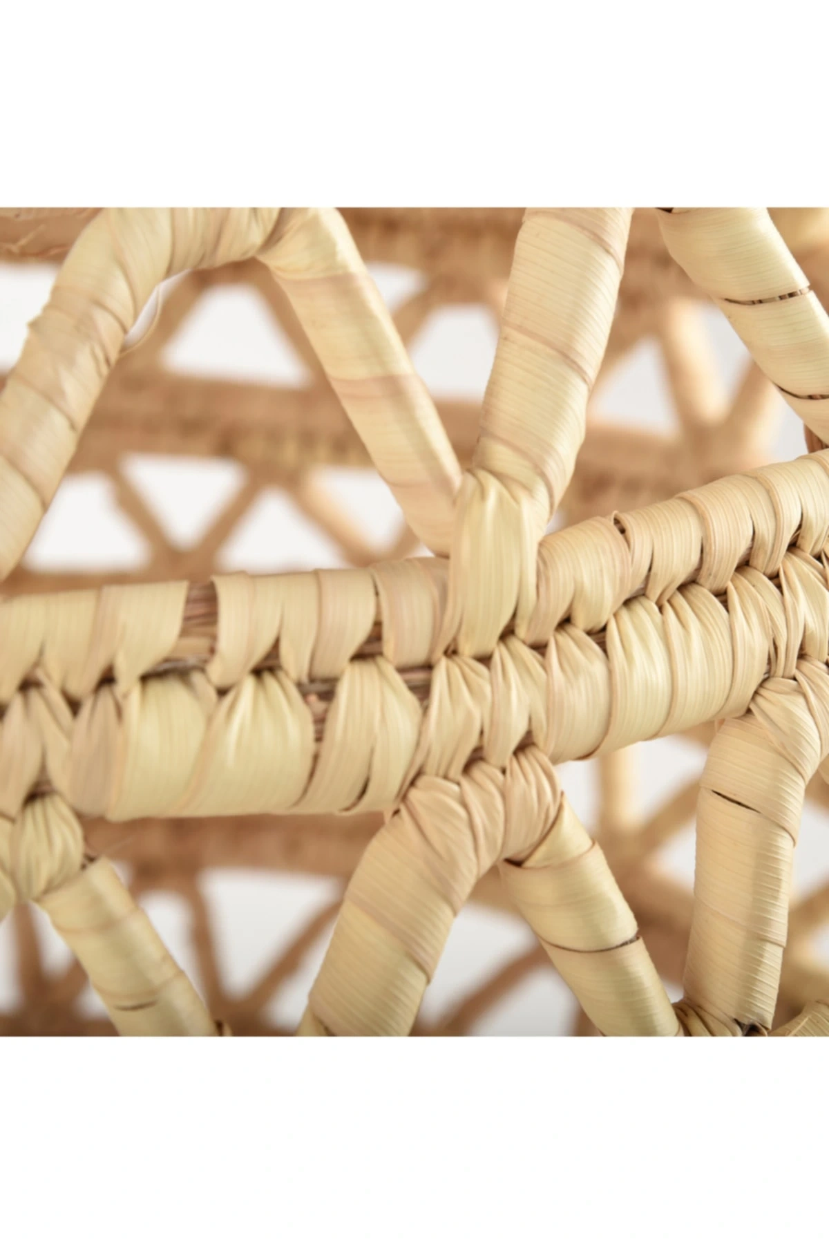 Issa Hasır Tavan Aydınlatma