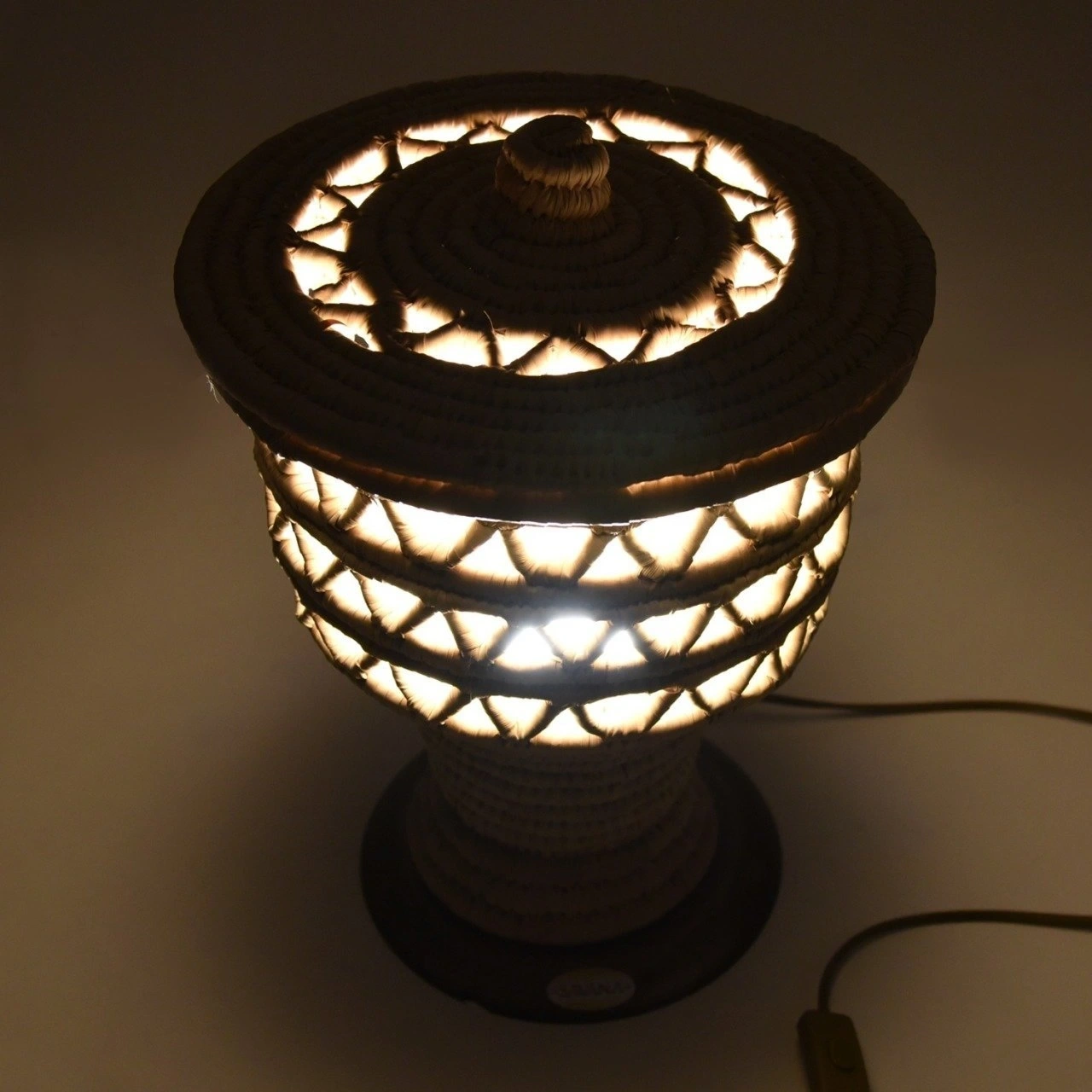 Holly Hasır Masa Lambası