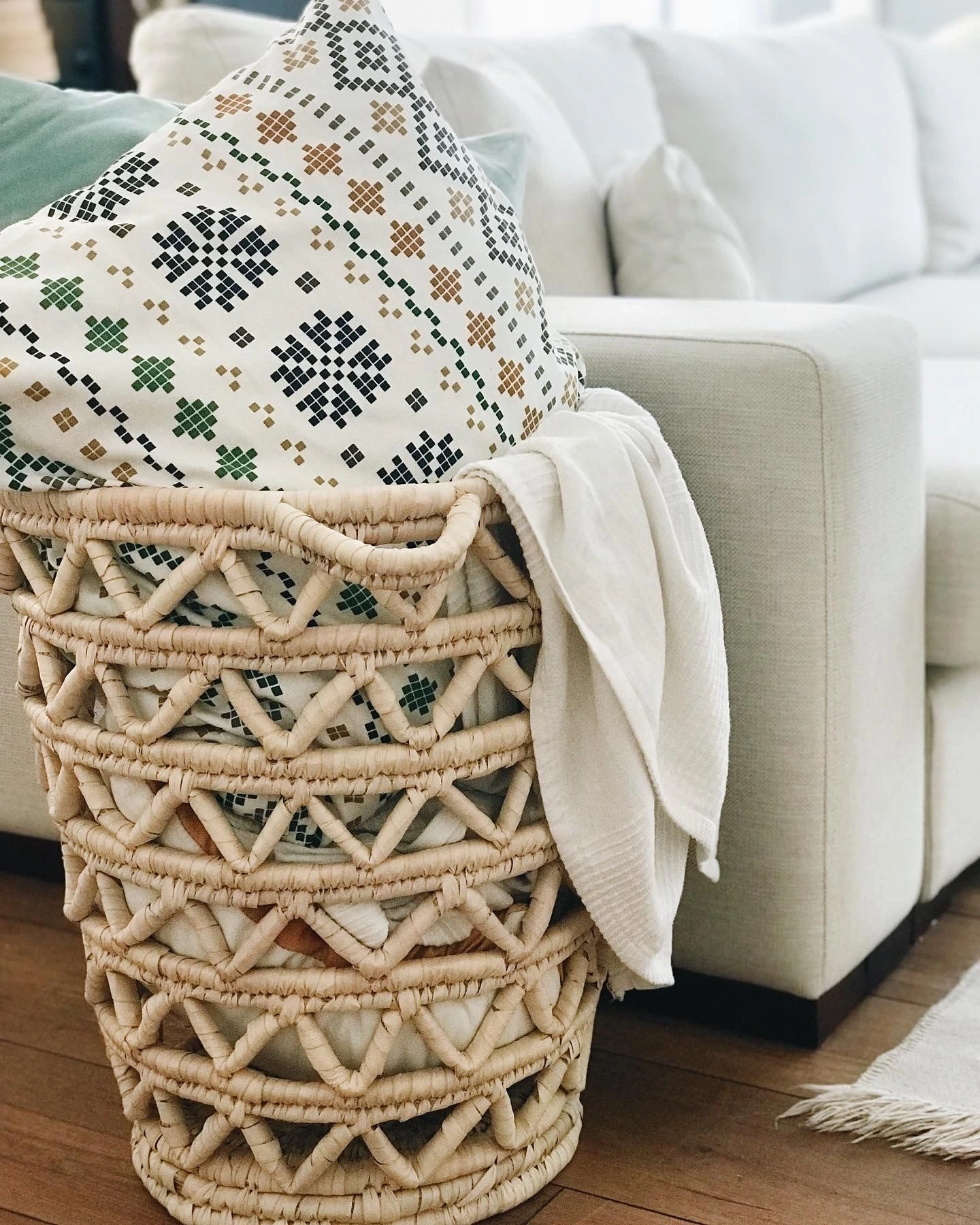 Valerian Hasır Sepet (50x50 cm)