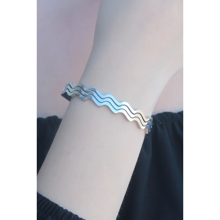 316L Kararmaz Çelik Gümüş Renk Dalga Model Kelepçe Kadın Bileklik