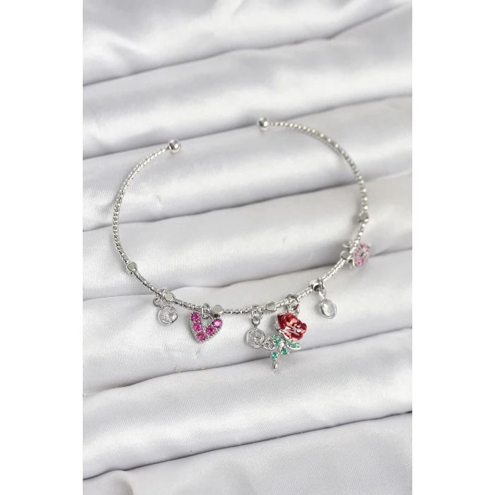 Gül Charmlı Gümüş Renk Pirinç Kadın Bileklik