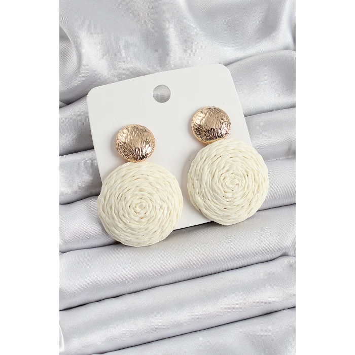 Krem Daire Figürlü Hasır Örgü Model Gold Renk Kadın Küpe