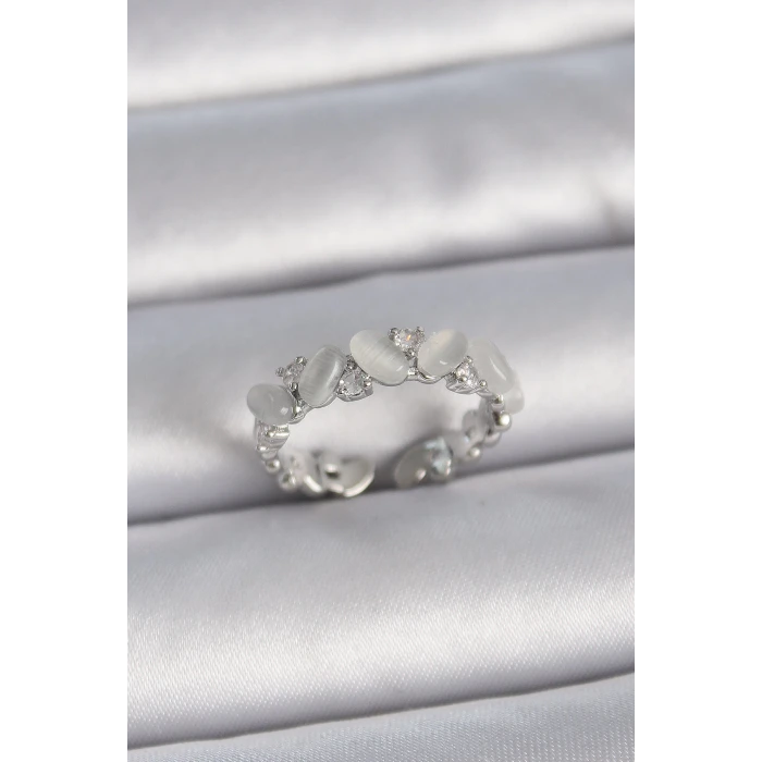 Pirinç Gümüş Renk Ayarlanabilir Zirkon Taşlı Beyaz Mineli Model Kadın Yüzük