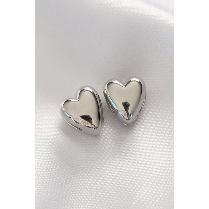 Pirinç Gümüş Renk Minimal Bombeli Kalp Küpe