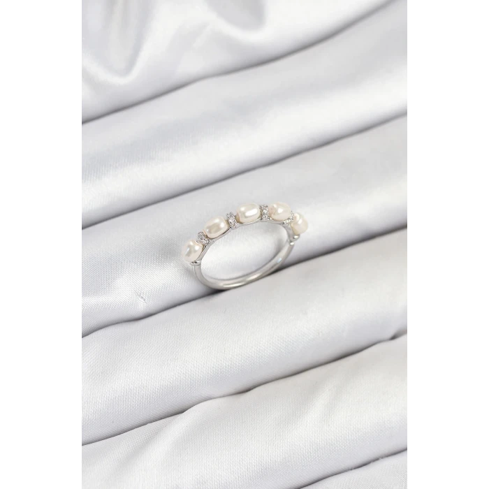 Pirinç Gümüş Renk Sıralı İncili Kadın Yüzük