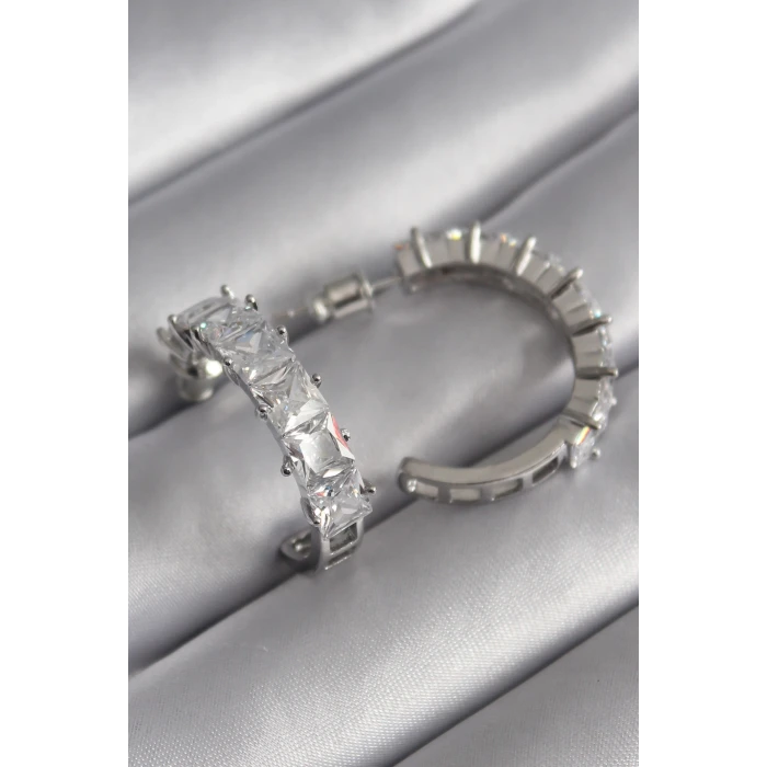 Pirinç Gümüş Renk Zirkon Taşlı Halka Model Kadın Küpe