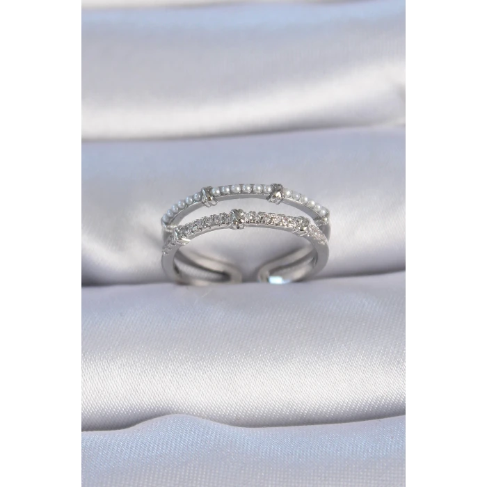 Pirinç Gümüş Renk Zirkon Taşlı İnci Detay Kadın Yüzük