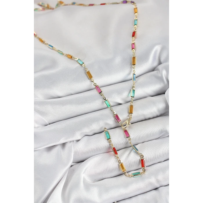 Pirinç Renkli Zirkon Taşlı Dikdörtgen Model Gold Renk Kadın Y Kolye