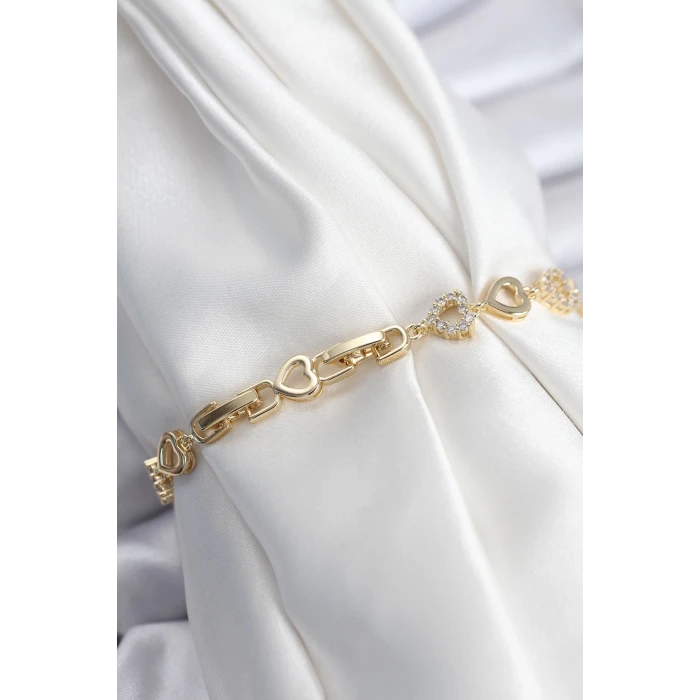 Pirinç VIP Seri Gold Renk Sıralı Kalp Model Kadın Bileklik