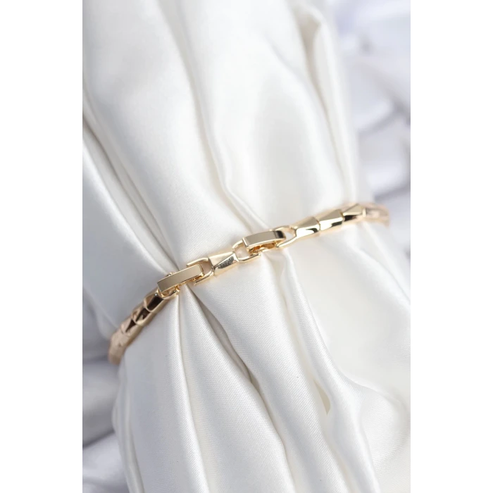 Pirinç VIP Seri Gold Renk Zirkon Taşlı Yıldız Model Kadın Bileklik