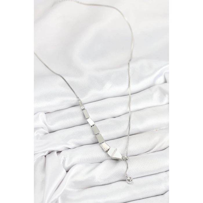 Pirinç Yılan Model Gümüş Renk Asansörlü Kadın Kolye