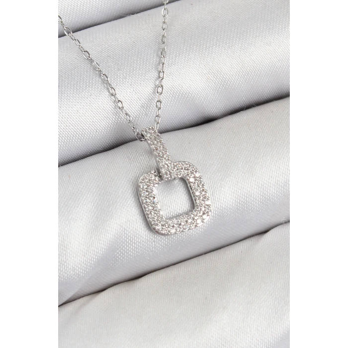 Pirinç Zirkon Taşlı Kare Model Gümüş Renk Kadın Kolye