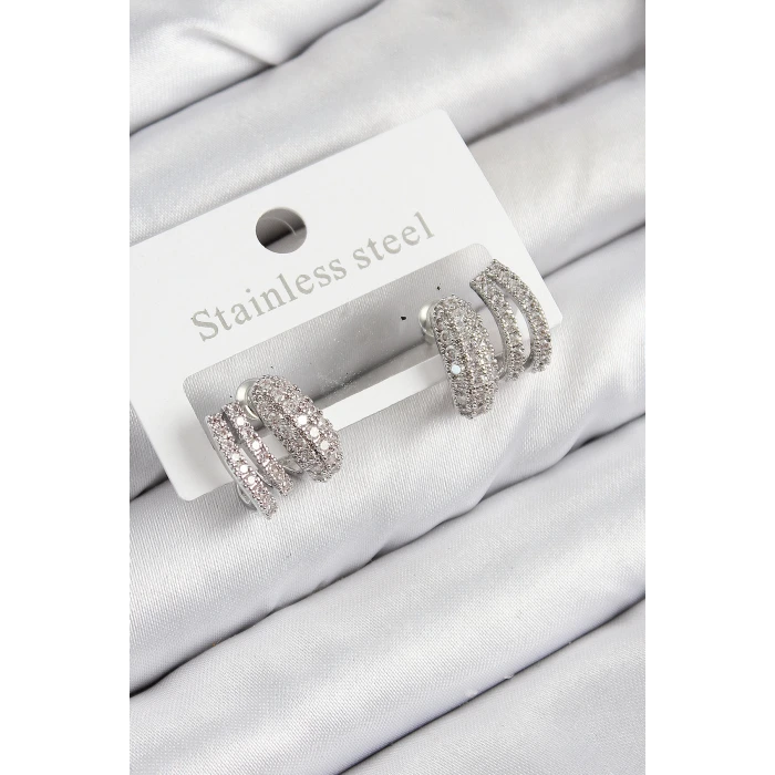 Pirinç Zirkon Taşlı Kıvrımlı Model Gümüş Renk Kadın Küpe