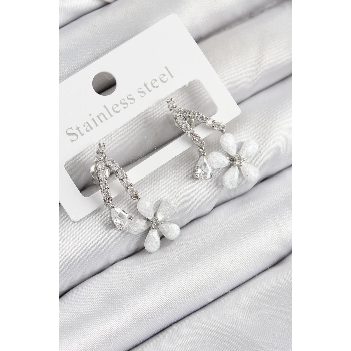 Pirinç Zirkon Taşlı Papatya Model Gümüş Renk Kadın Küpe