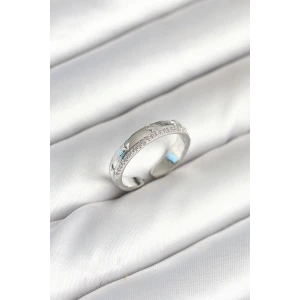 Gümüş Renk Şerit Zirkon Taşlı Kadın Yüzük