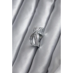 Gümüş Renk Zirkon Taşlı Kadın Yüzük