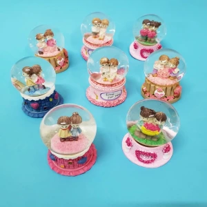 Işıklı Minik Su Küresi