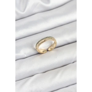 Pirinç Gold Renk Sıralı Zirkon Taşlı Kutup Yıldızı Model Kadın Yüzük