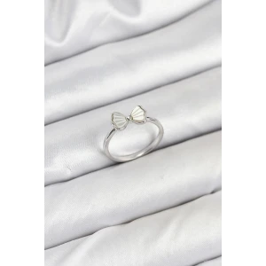 Pirinç Gümüş Renk Fiyonk Model Kadın Yüzük