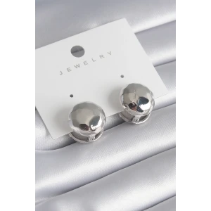 Pirinç Gümüş Renk İşleme Detay Top Model Kadın Küpe