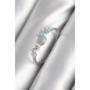Pirinç Gümüş Renk Zirkon Taş Detaylı Beyaz Sedefli Çiçek Model Kadın Yüzük