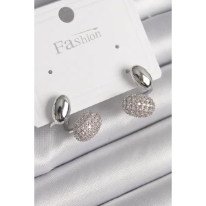 Pirinç Gümüş Renk Zirkon Taşlı Bombeli Model Kadın Küpe