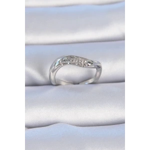 Pirinç Gümüş Renk Zirkon Taşlı Kadın Yüzük