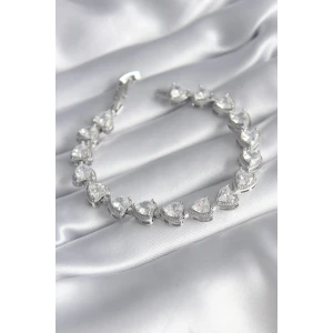 Pirinç Gümüş Renk Zirkon Taşlı Kalp Model VIP Seri Kadın Bileklik