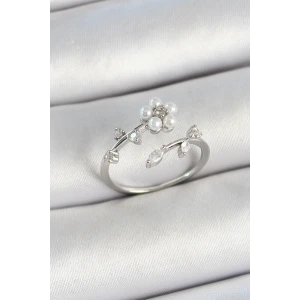 Pirinç İnci Detaylı Papatya Figürlü Zirkon Taşlı Gümüş Renk Ayarlanabilir Kadın Yüzük