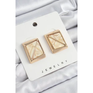 Pirinç Krem Üçgen Kesim Detaylı Kare Model Vintage Gold Renk Kadın Küpe